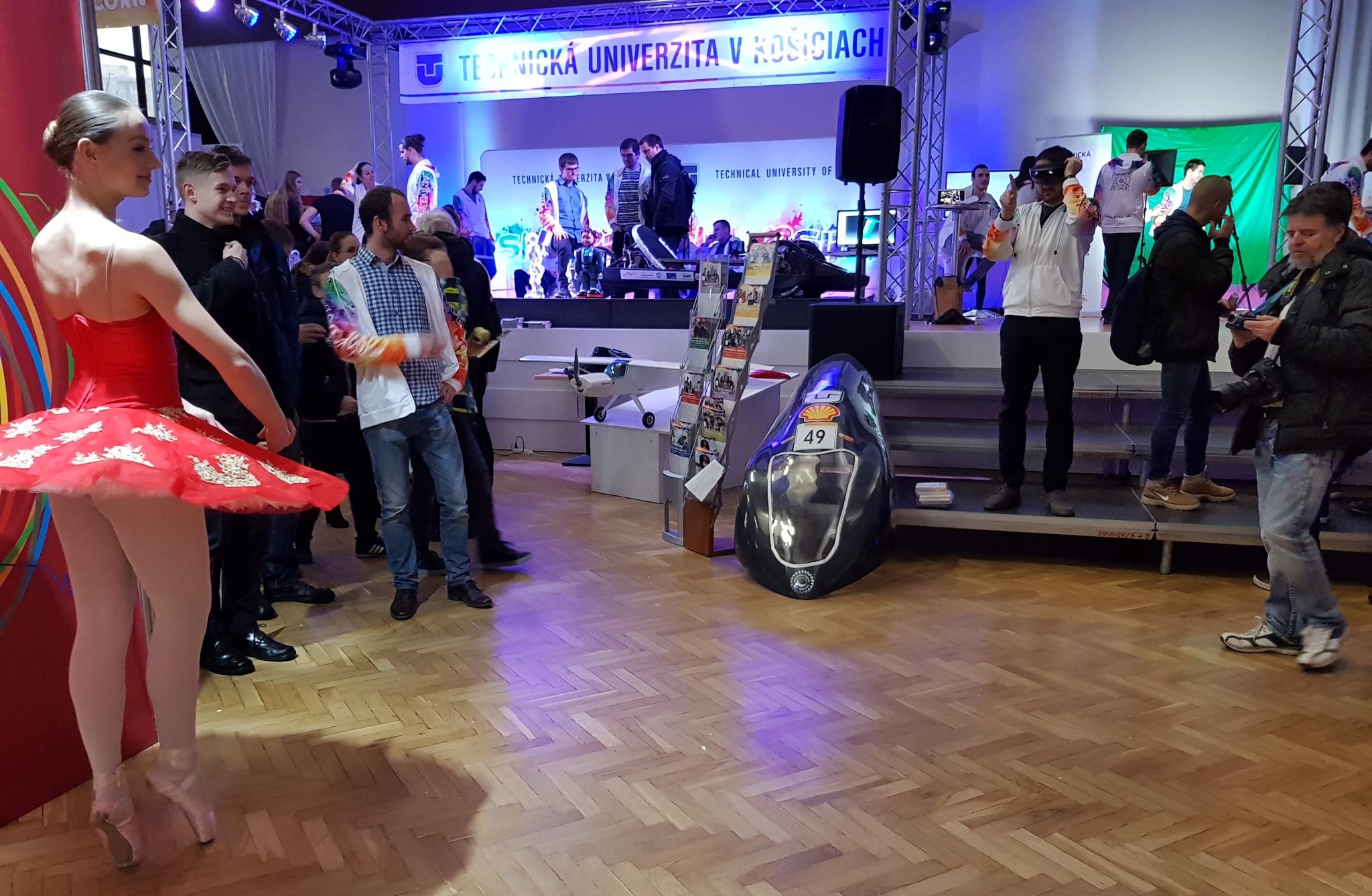 Výstava ProEduco a tím KPI Výstava ProEduco a tím KPI