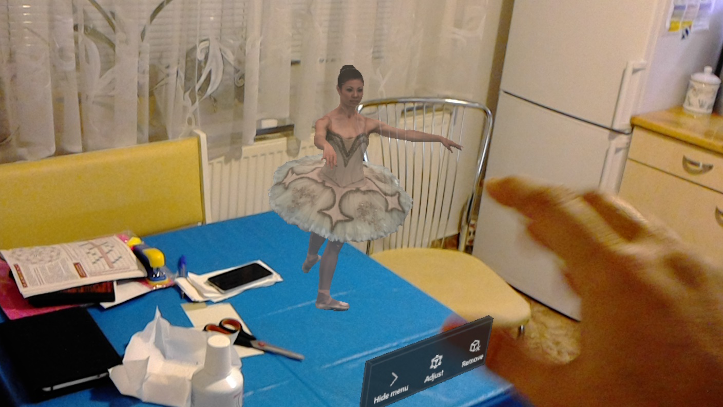 Použitie virtuálnej prilby HoloLens